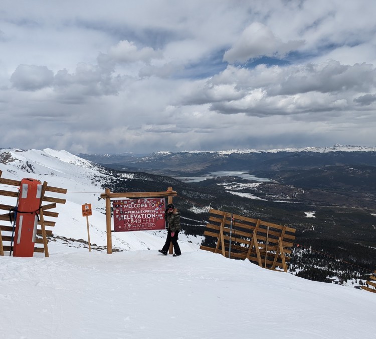 imperial-express-highest-ski-lift-in-north-america-photo